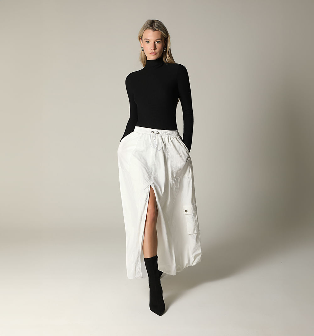 Falda larga con recojido