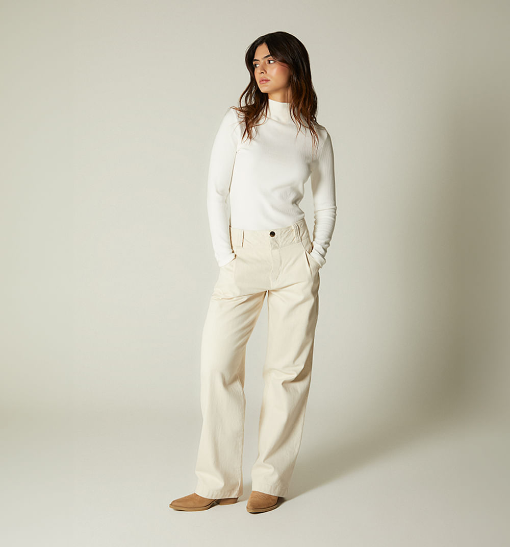 Jean bota recta, tiro alto, con prense pasador ancho