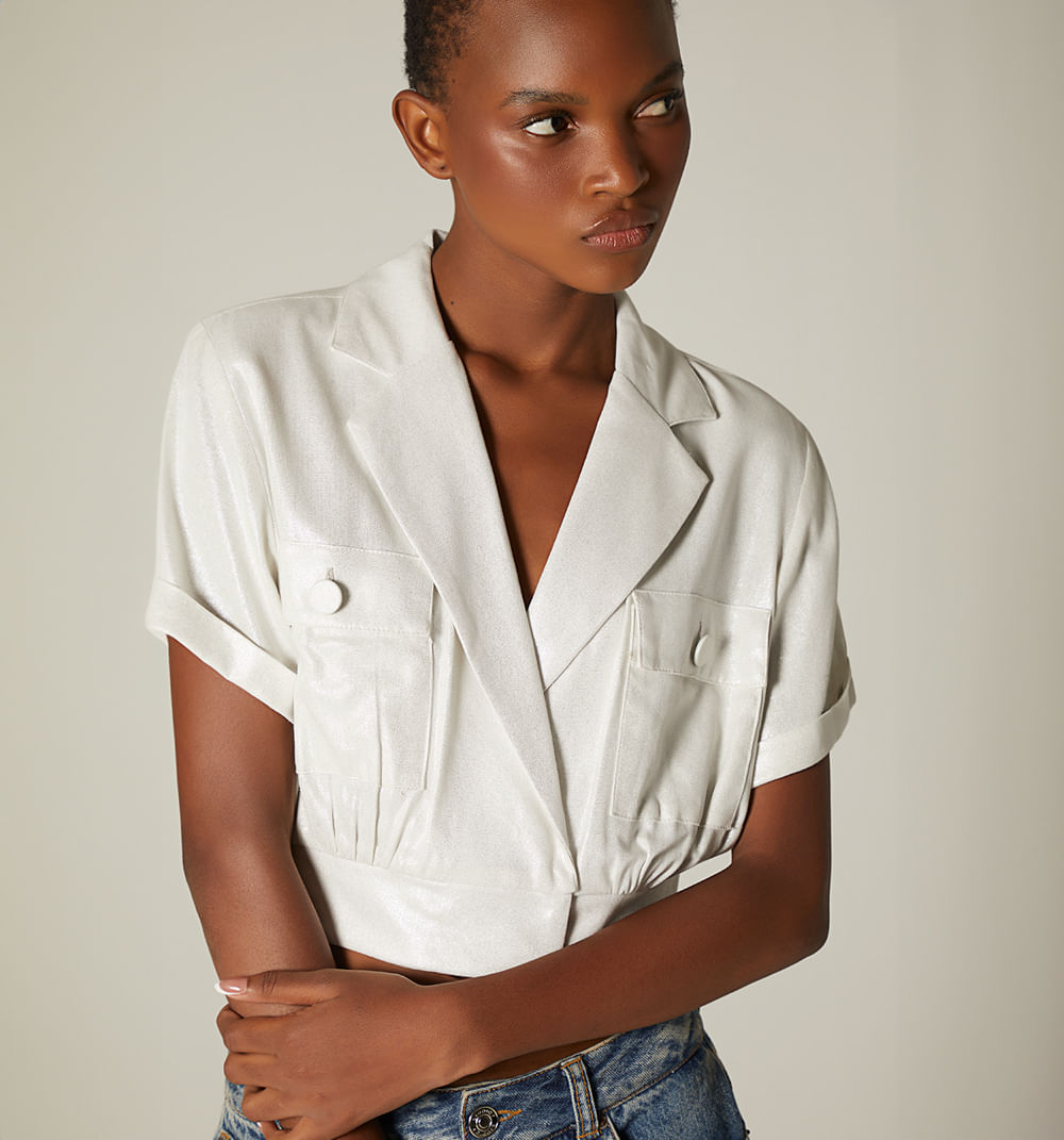 Blusa cruzada con solapa