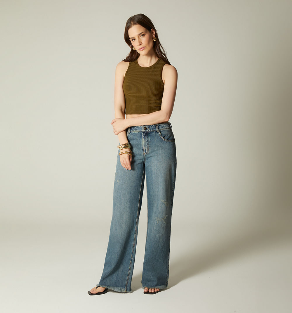 Blusa con abertura en espalda