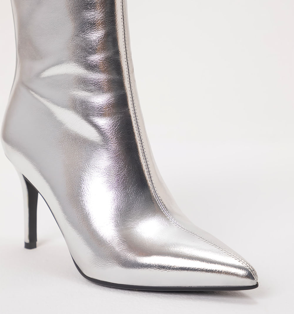 Bota caña media metalizada