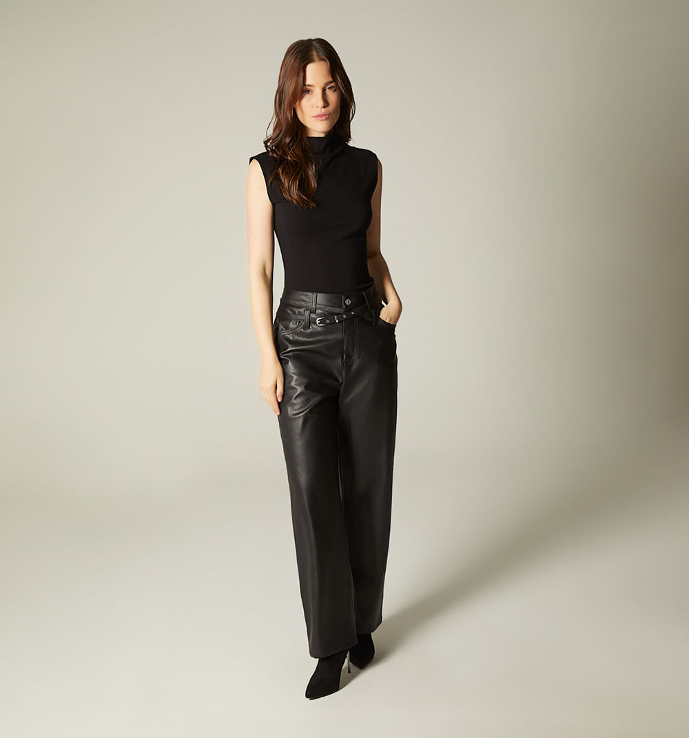 Pantalon loose fit correa envolvente en