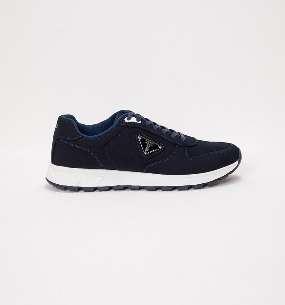 Tenis