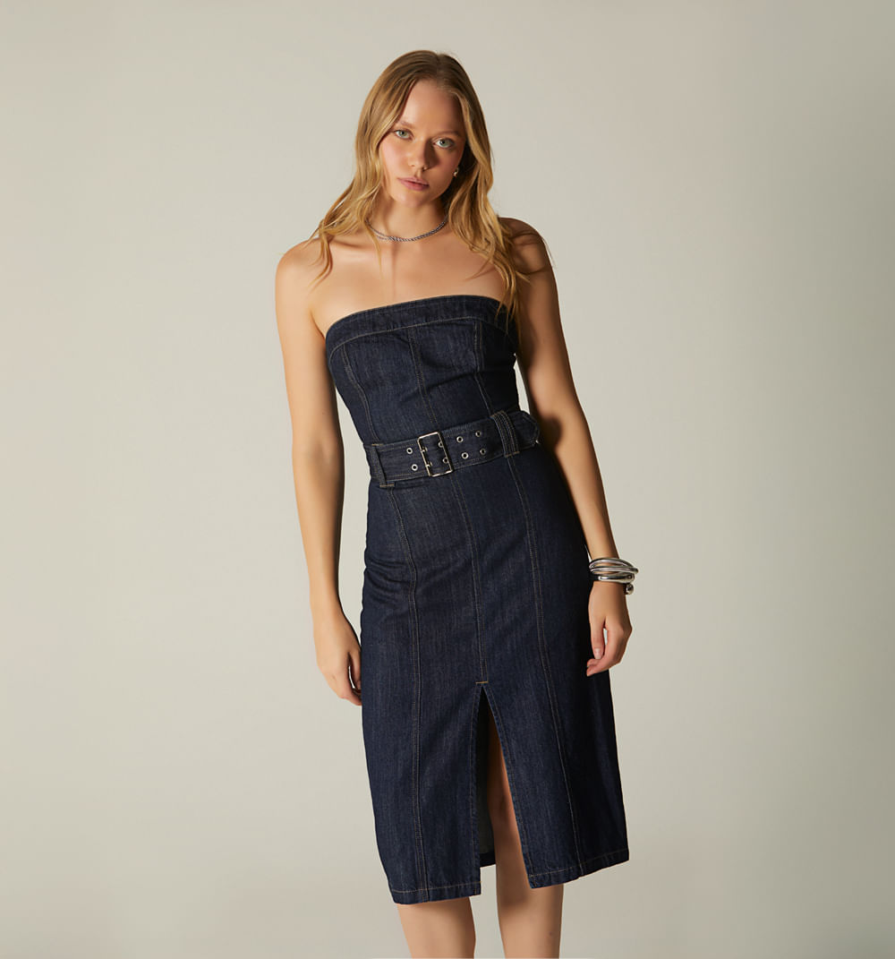Vestido corto estraple, con cinturon