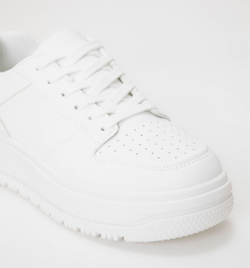 Tenis deportivo suela plana