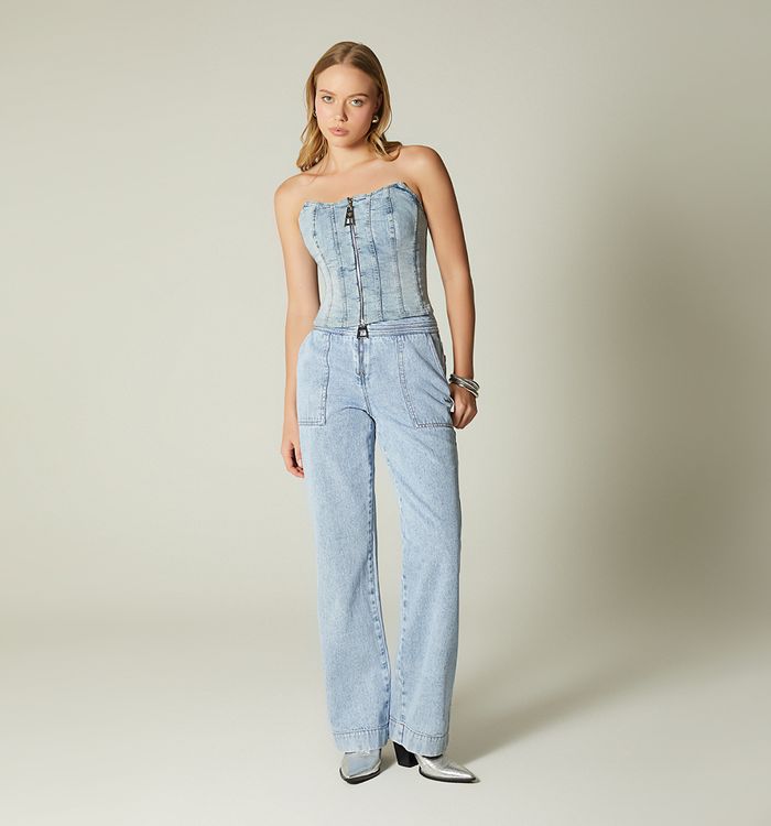 Blusa strapless cortes y cierre