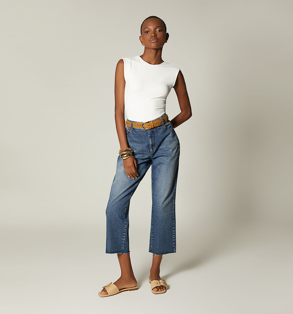 Jean skinny cropped tiro alto con correa