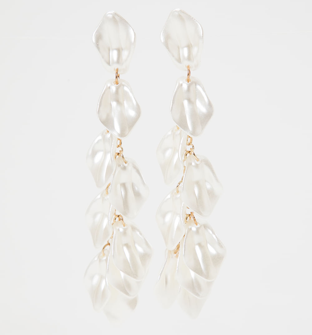 Aretes largos dijes nacarados
