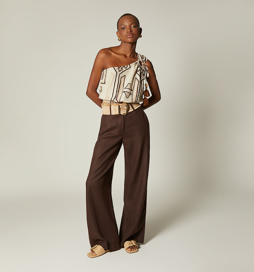 Pantalon tiro alto palazo con correa