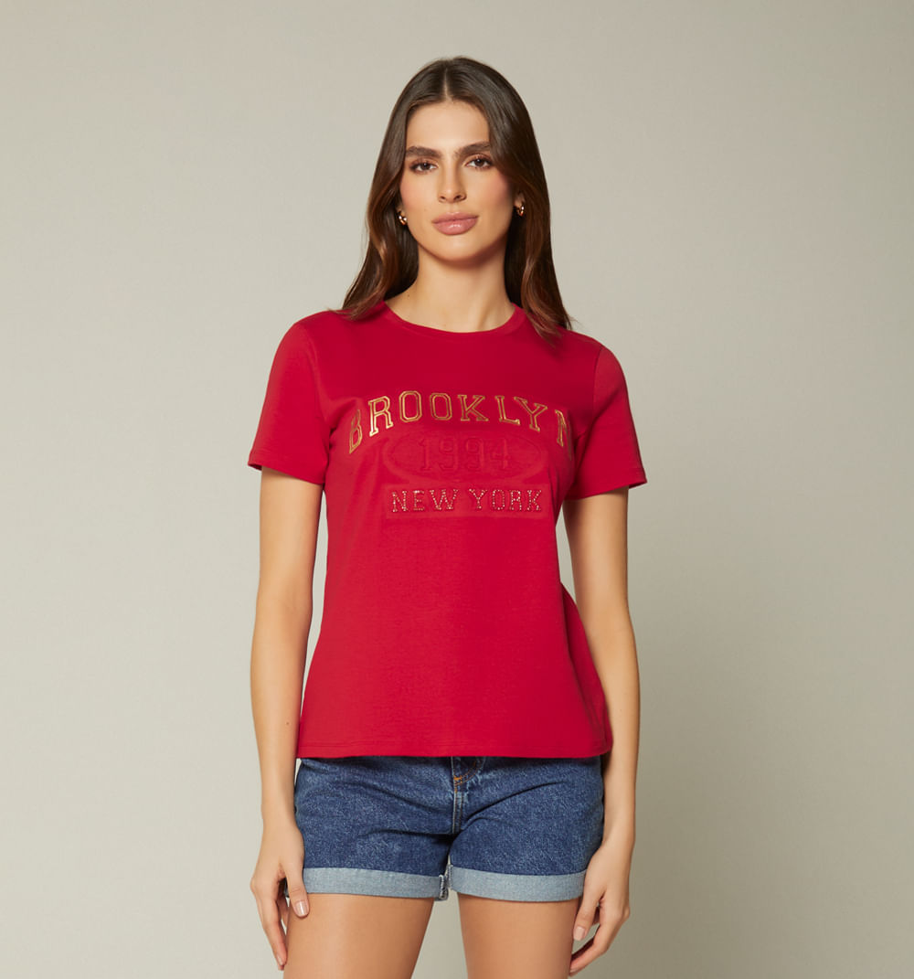 Camiseta manga corta estampado repujado