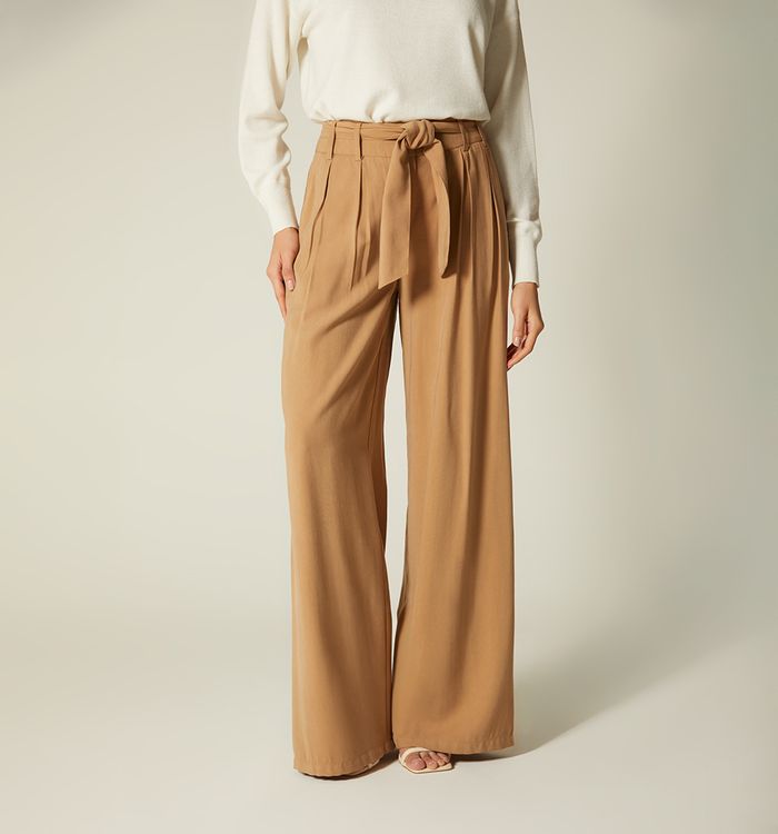 Pantalon tiro alto bota ancha