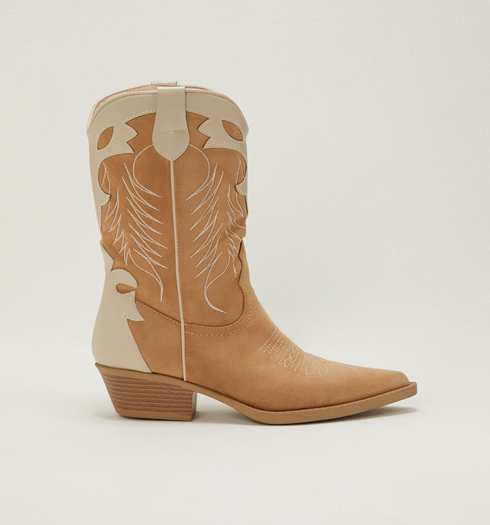 Bota media caña western