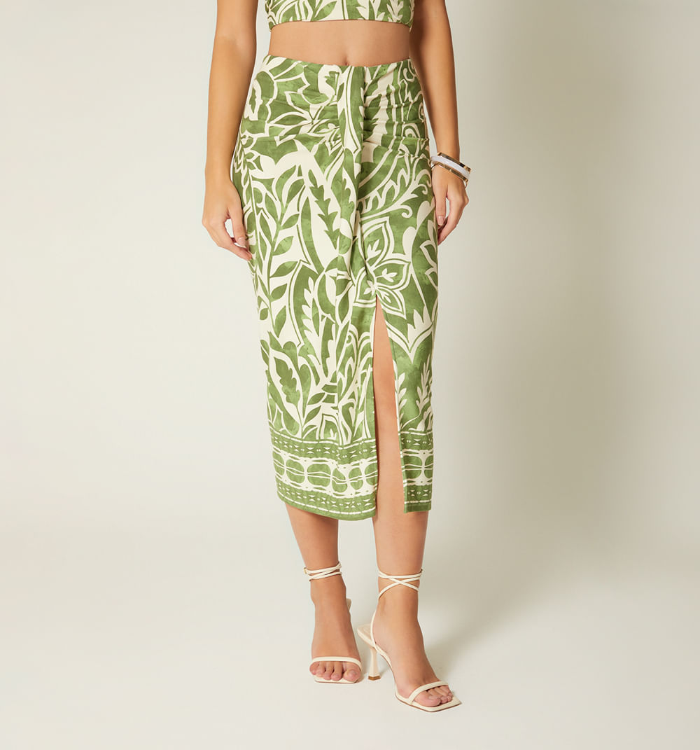 Falda larga drapeada