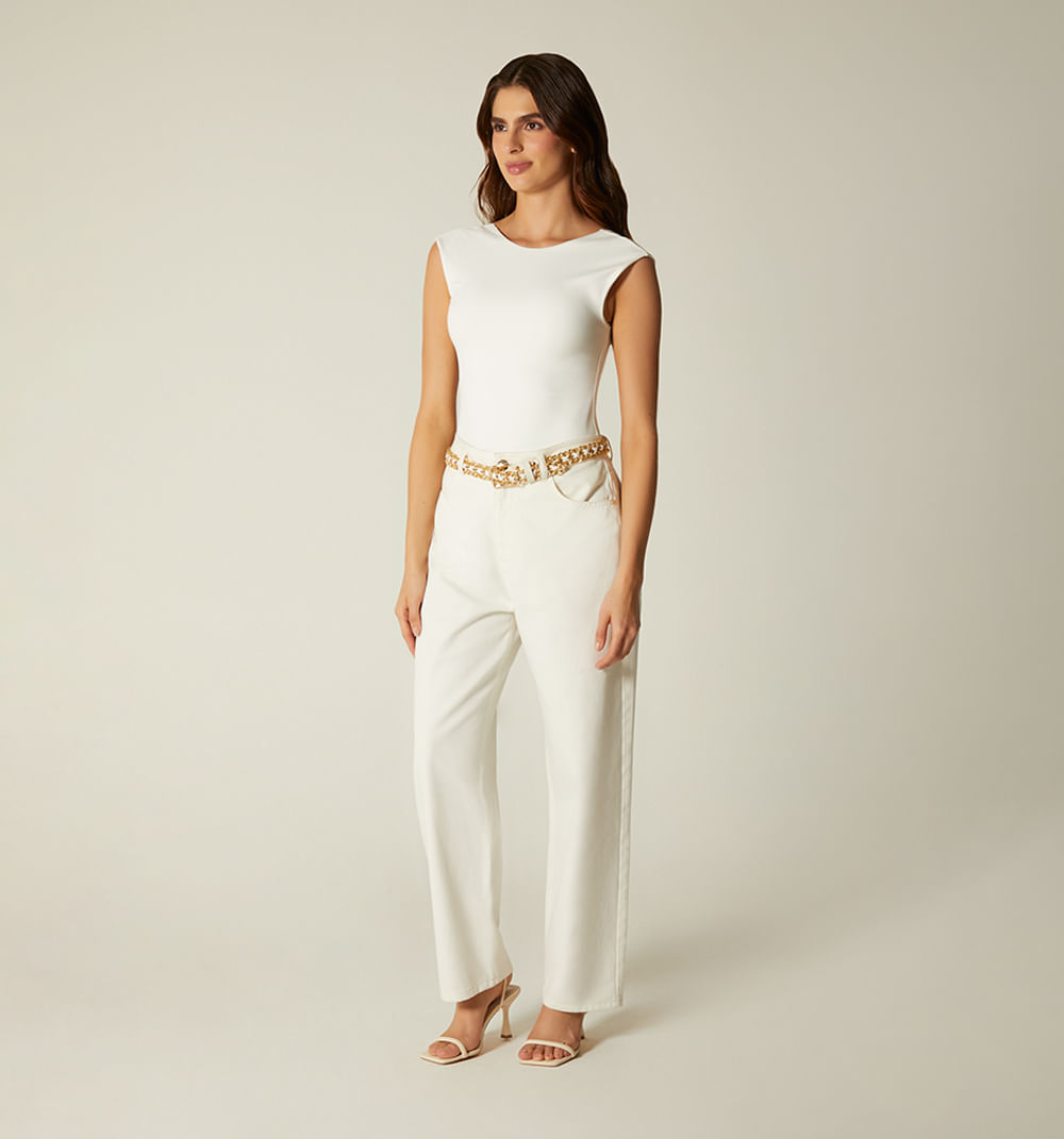 Jean loose fit cinco bolsillos y correa