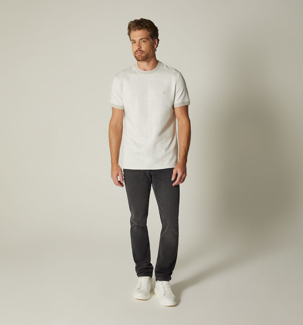 Camiseta para hombre con tejido en cuello y puño