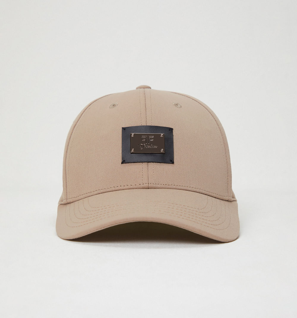 Gorra con placa