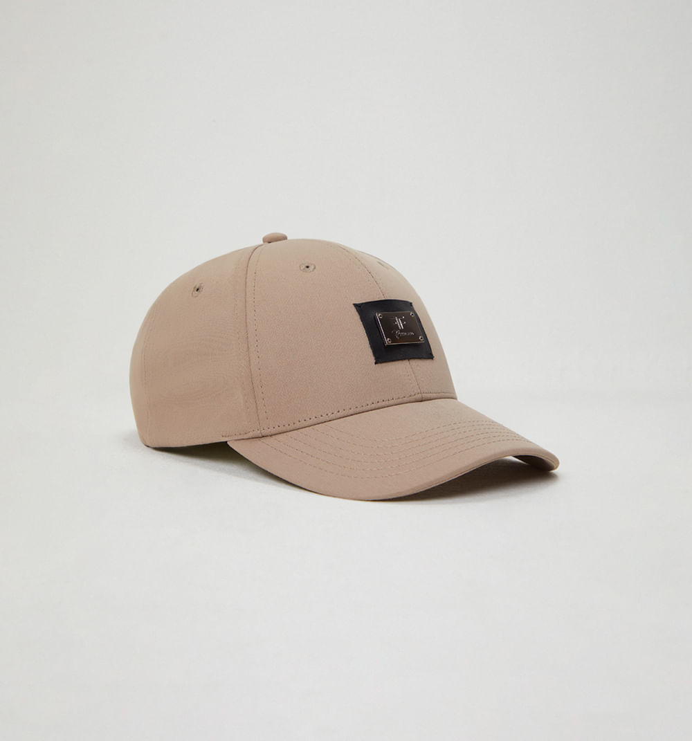 Gorra con placa