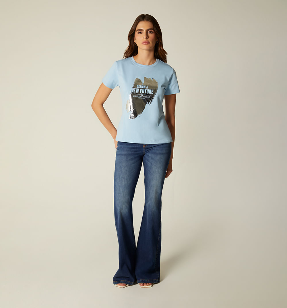 Camiseta con efecto foil  repujada