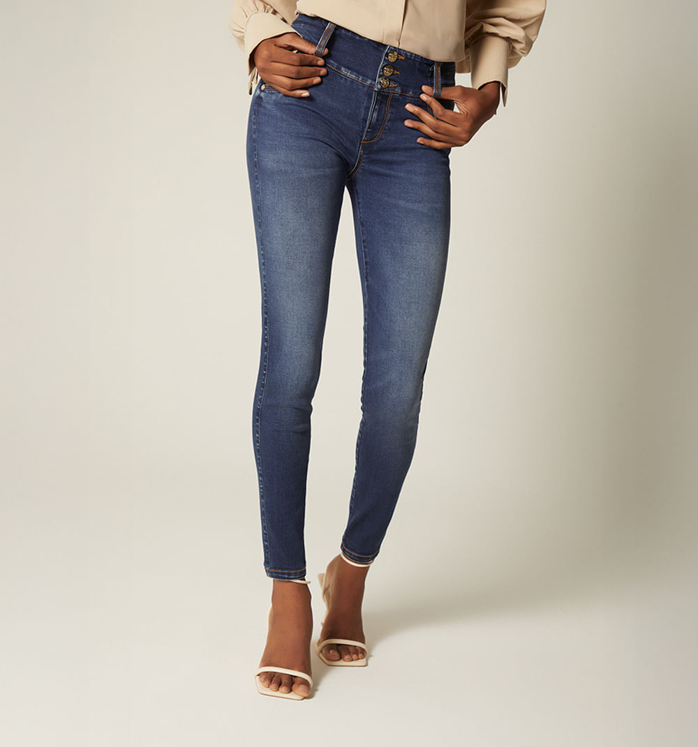 Jean ultraslim levanta cola con borla