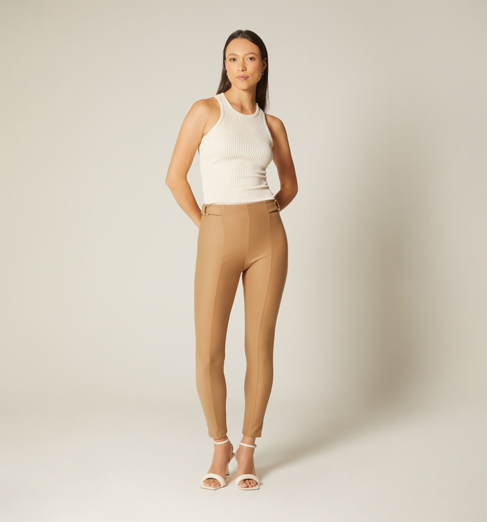 Leggins tiro alto con herraje