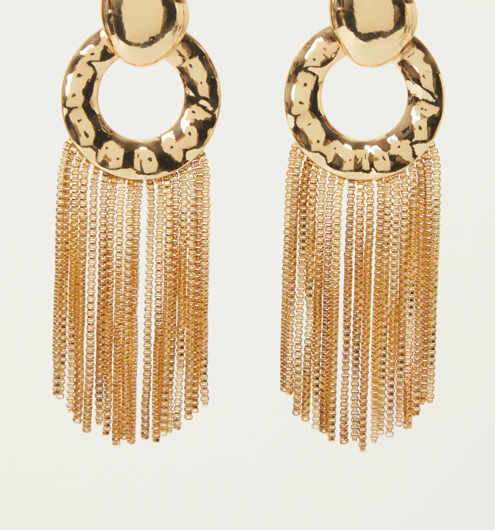 Aretes martillados con cadenas