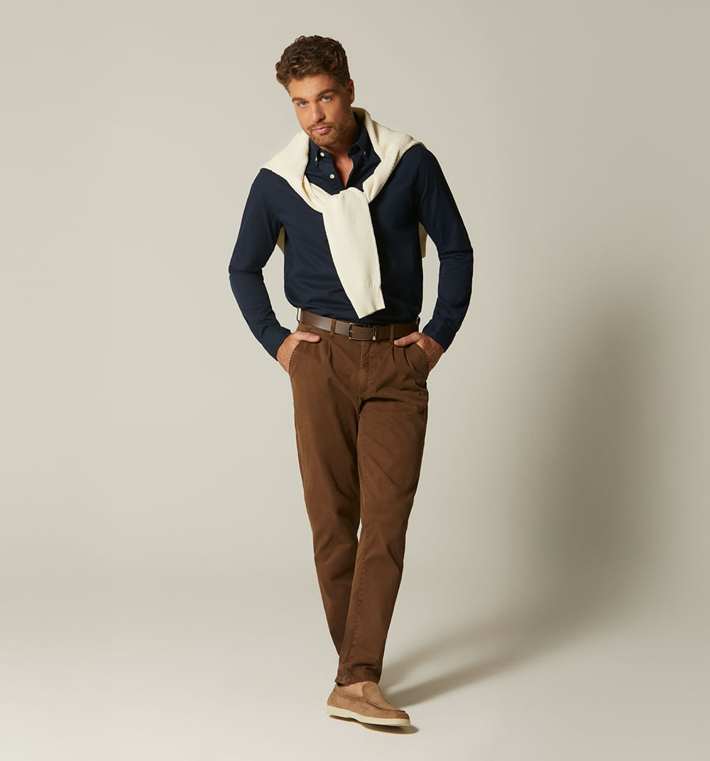 Camisa slim fit para hombre con botón down