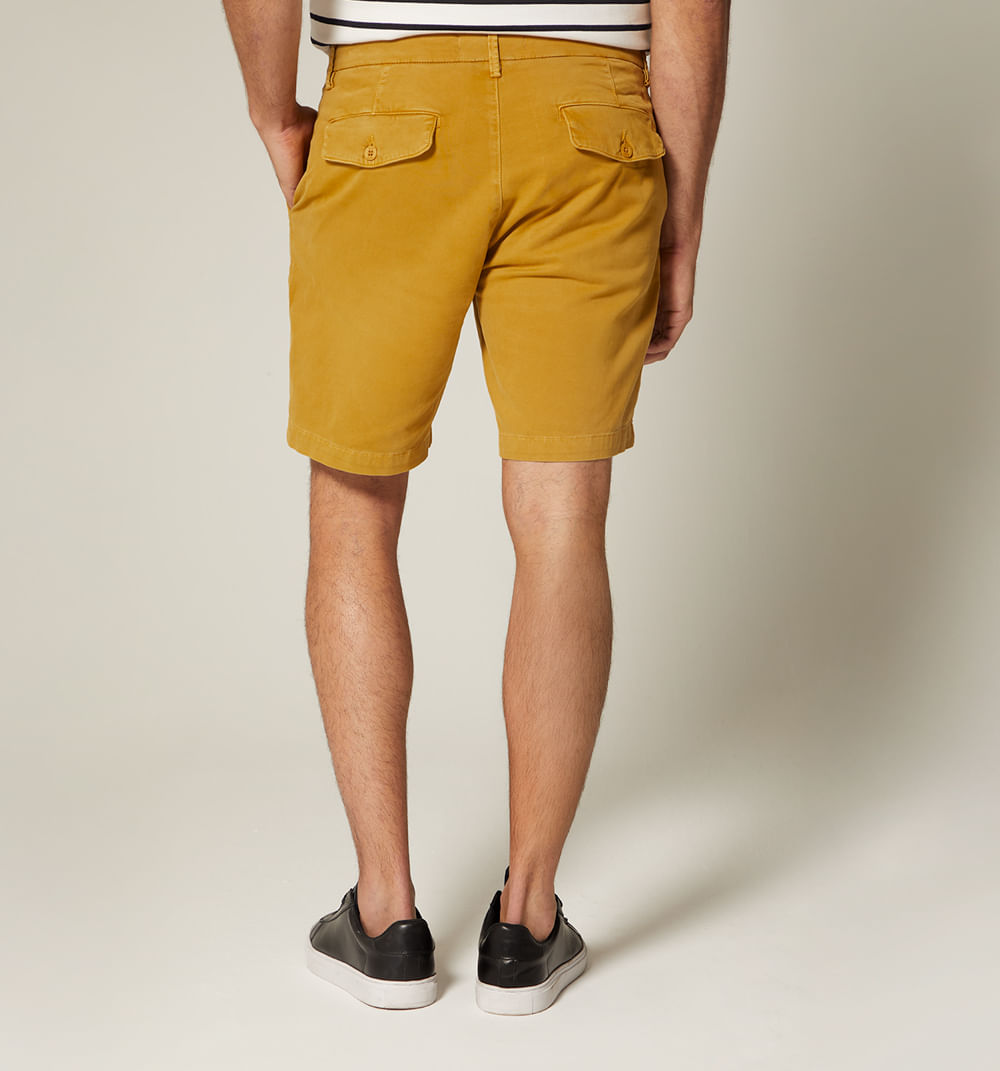 Bermuda para hombre tipo chino