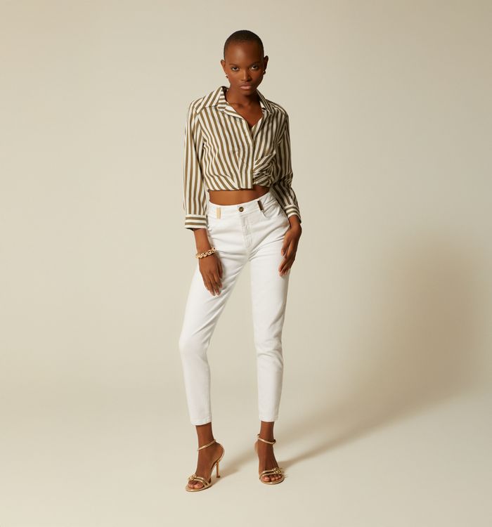 Jean  skinny tiro alto placa en pasador