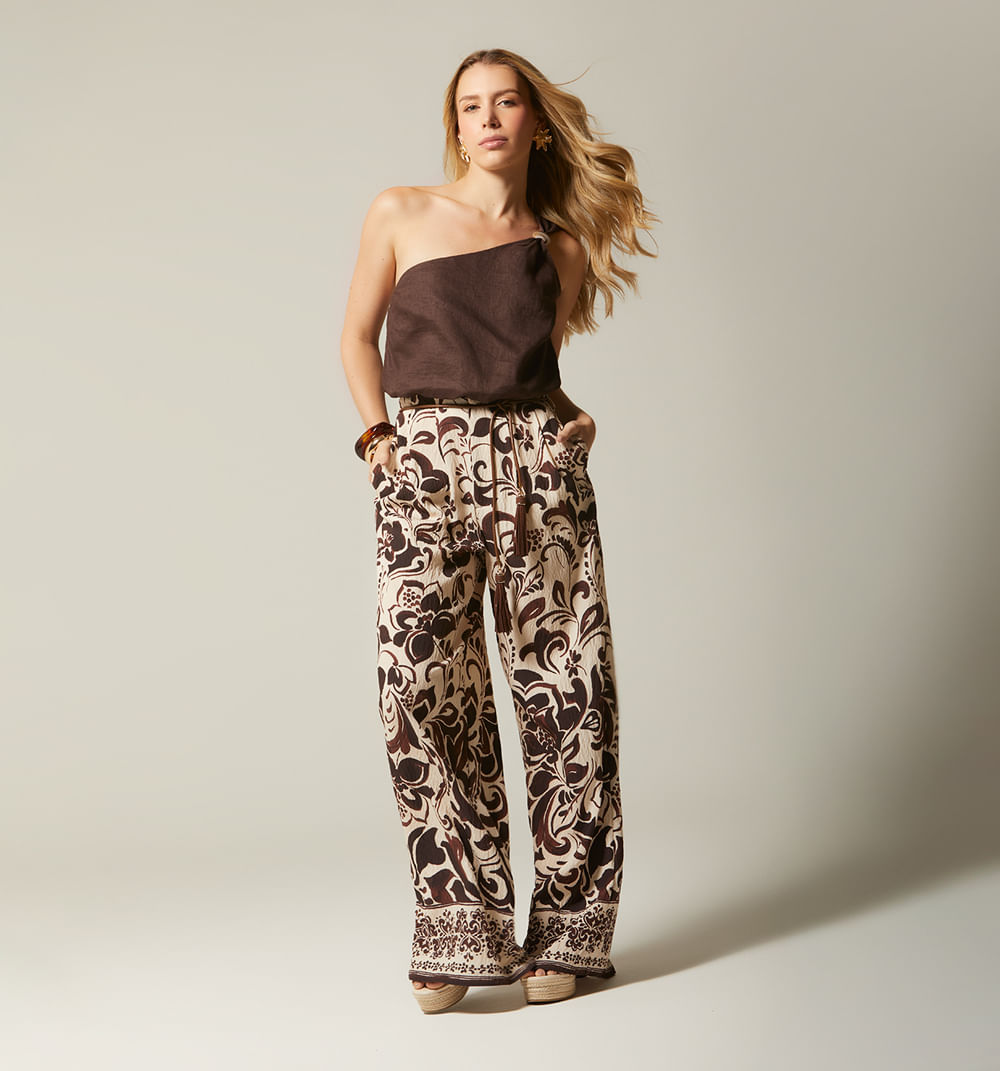 Blusa un solo hombro con insumo