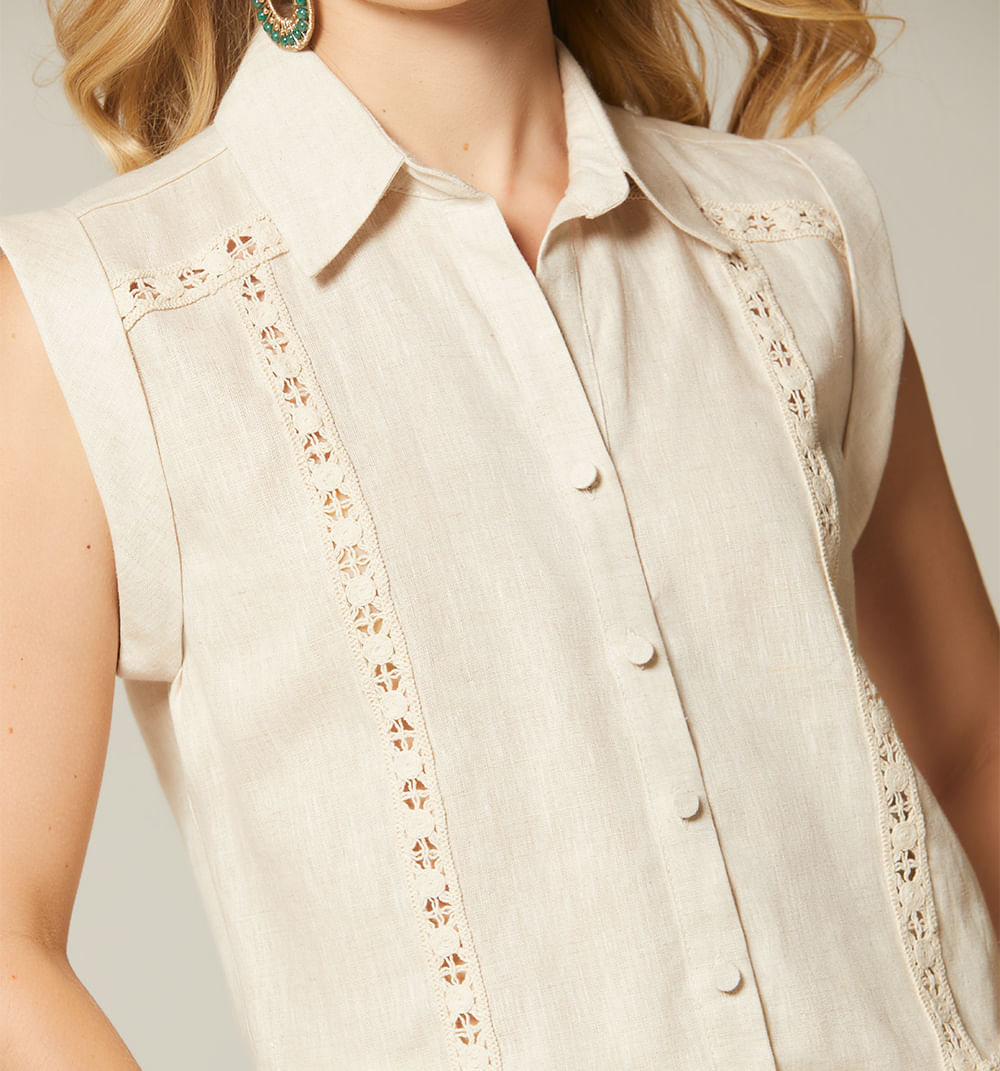 Blusa sisa con encajes crochet