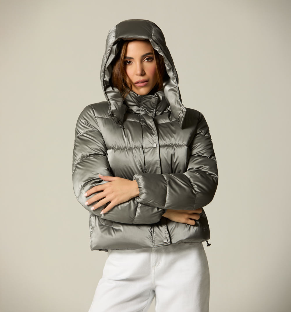 Chaqueta con capucha  acolchada