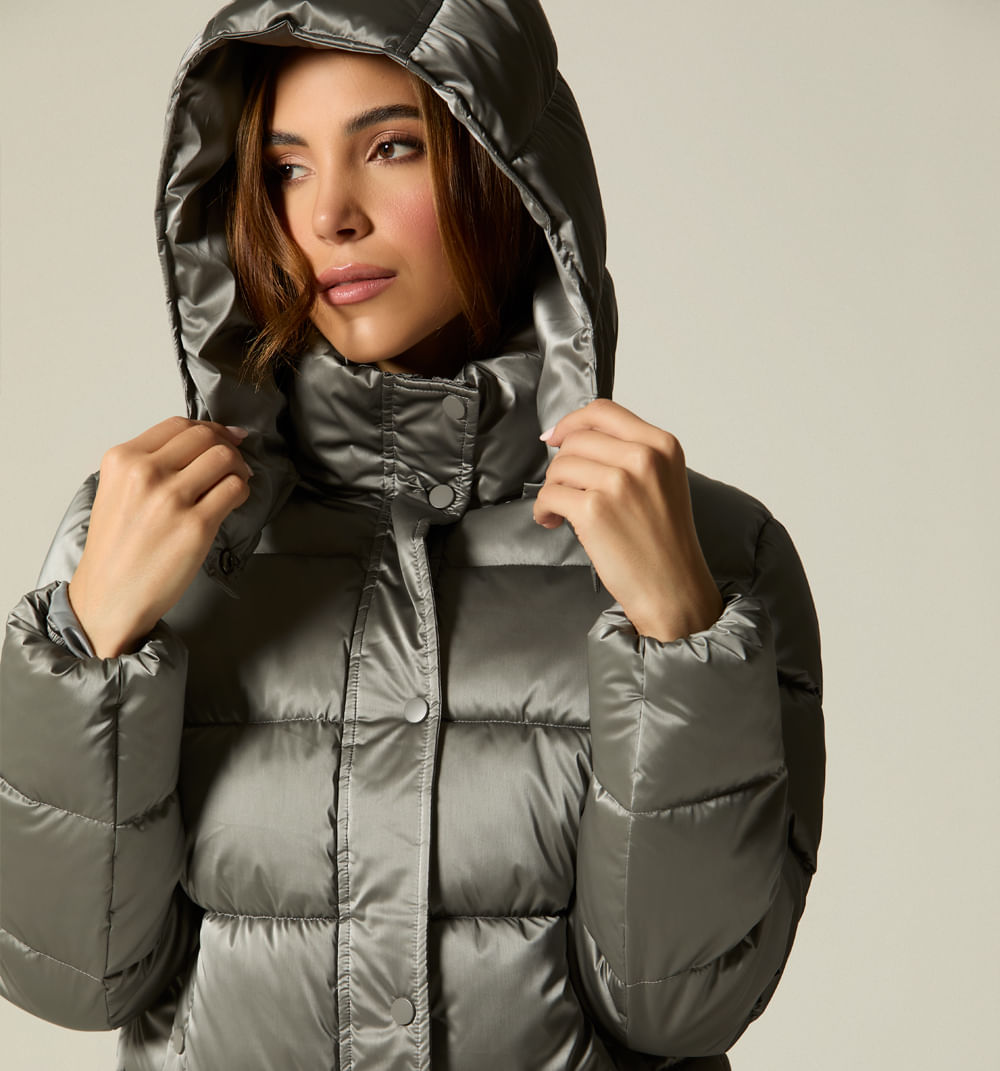 Chaqueta con capucha  acolchada