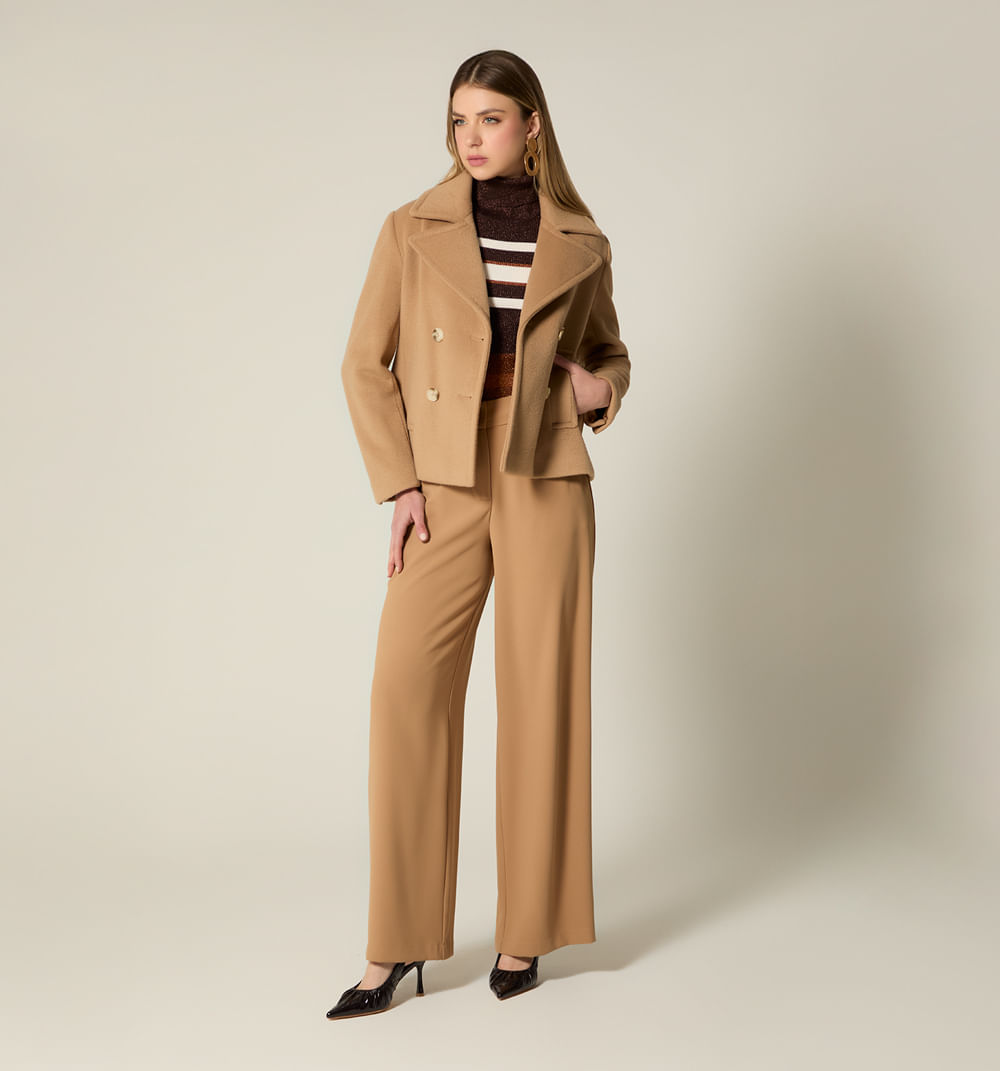 Chaqueta con abotonadura frontal