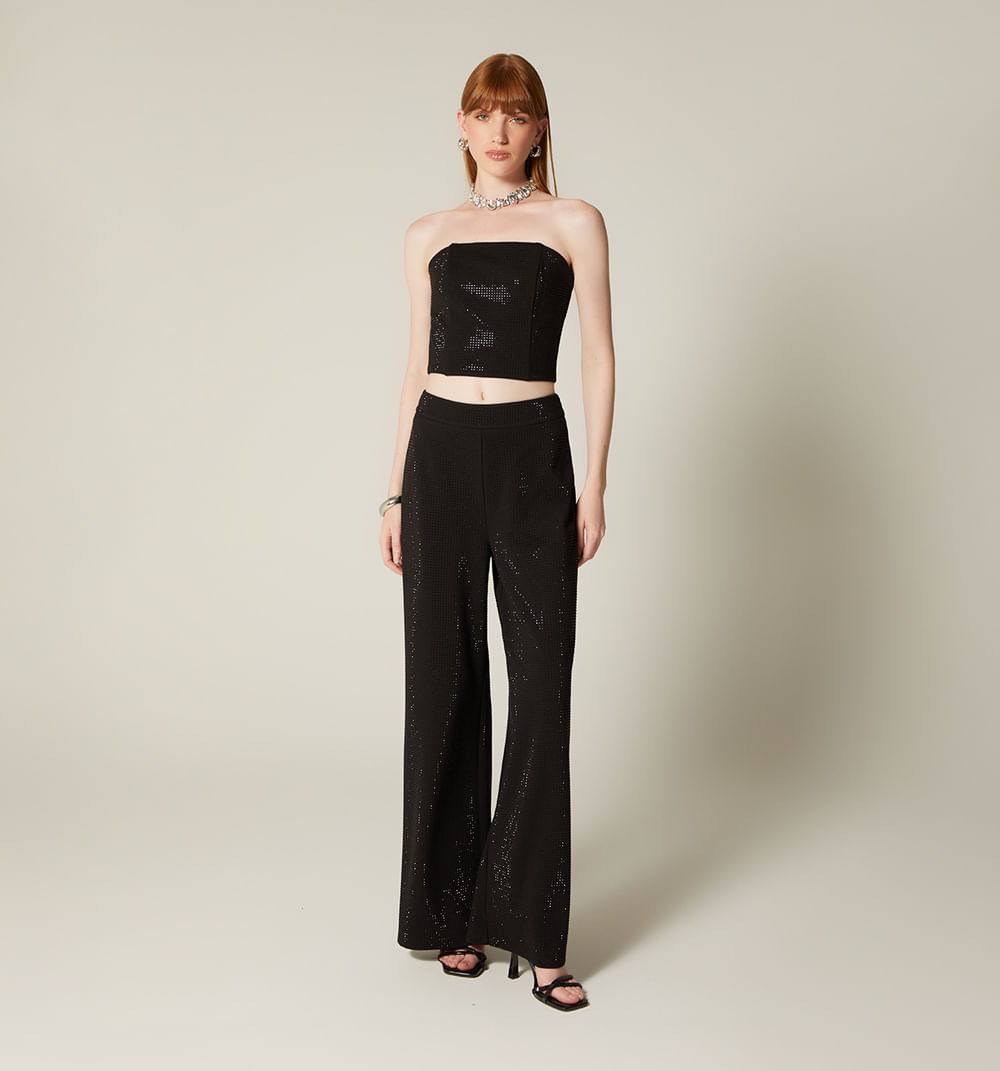 Blusa strapless con hotfix