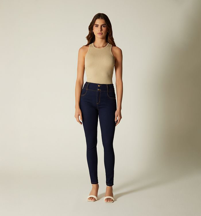 Jean ultraslim tiro alto con herraje