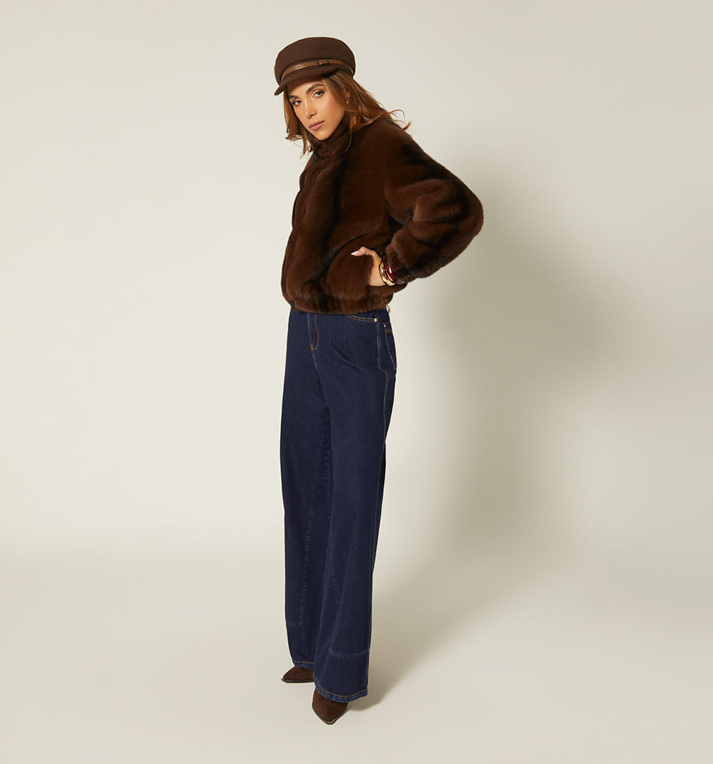 Chaqueta peluda cuello tortuga