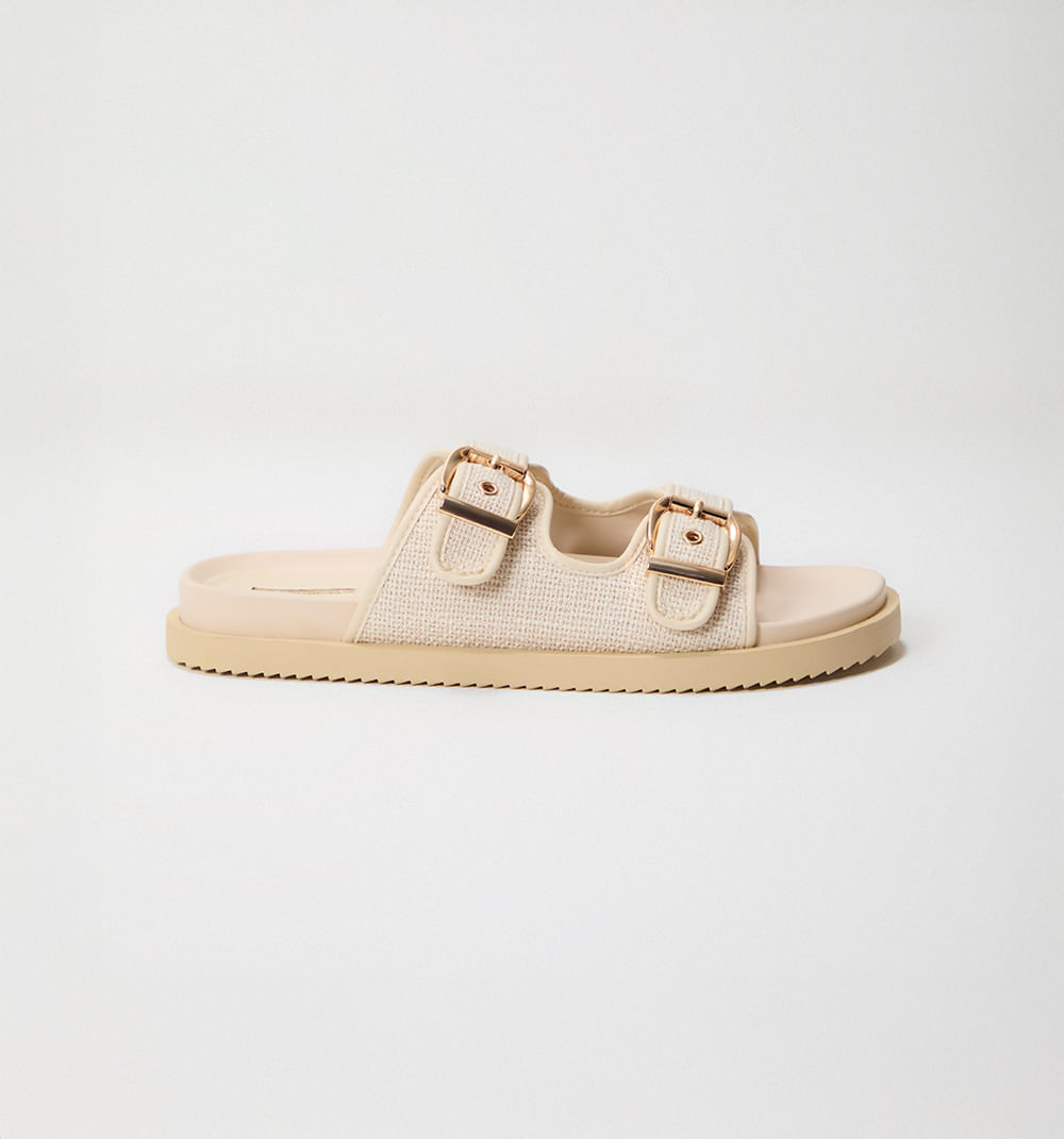 Sandalia plana con hebillas regulables