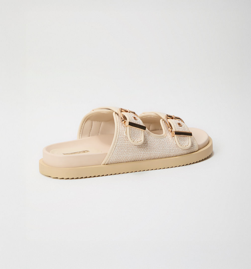 Sandalia plana con hebillas regulables