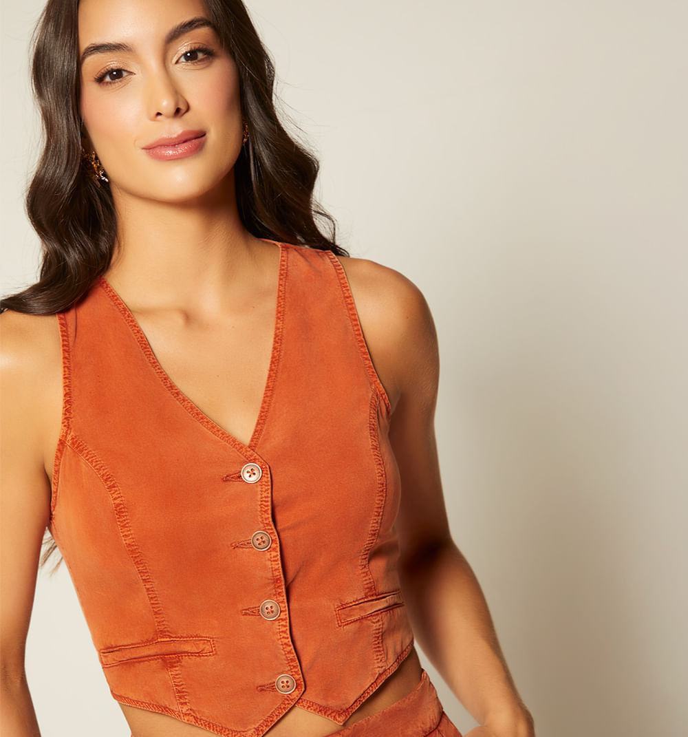 Chaleco corto con ribete