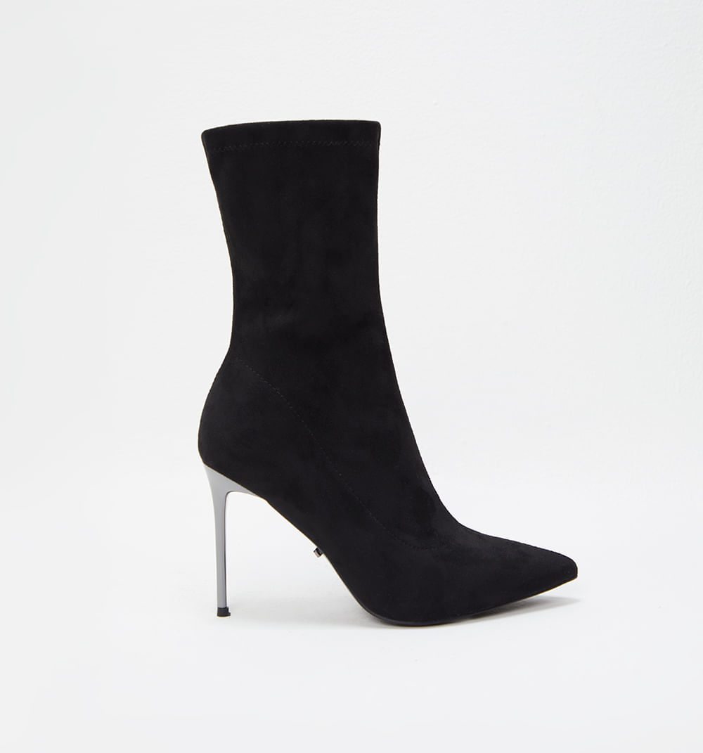 Bota caña media tipo media