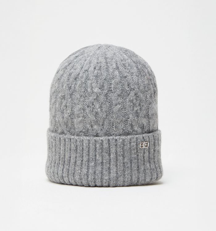 Gorro tejido trenzado