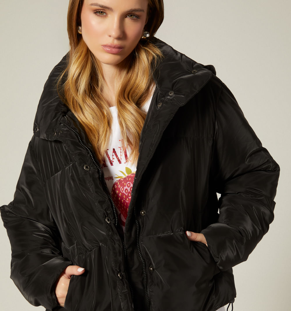 Chaqueta acolchada con capucha