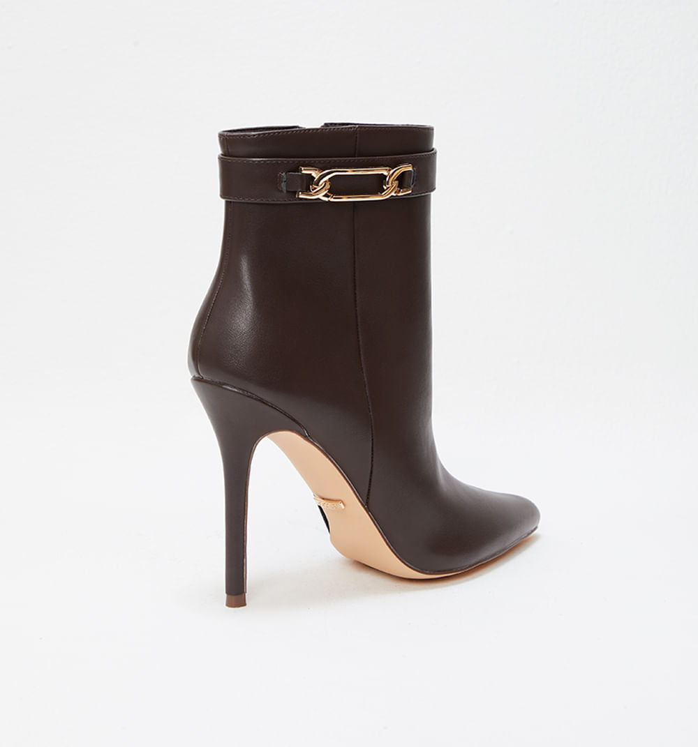 Botin tacon con hebilla