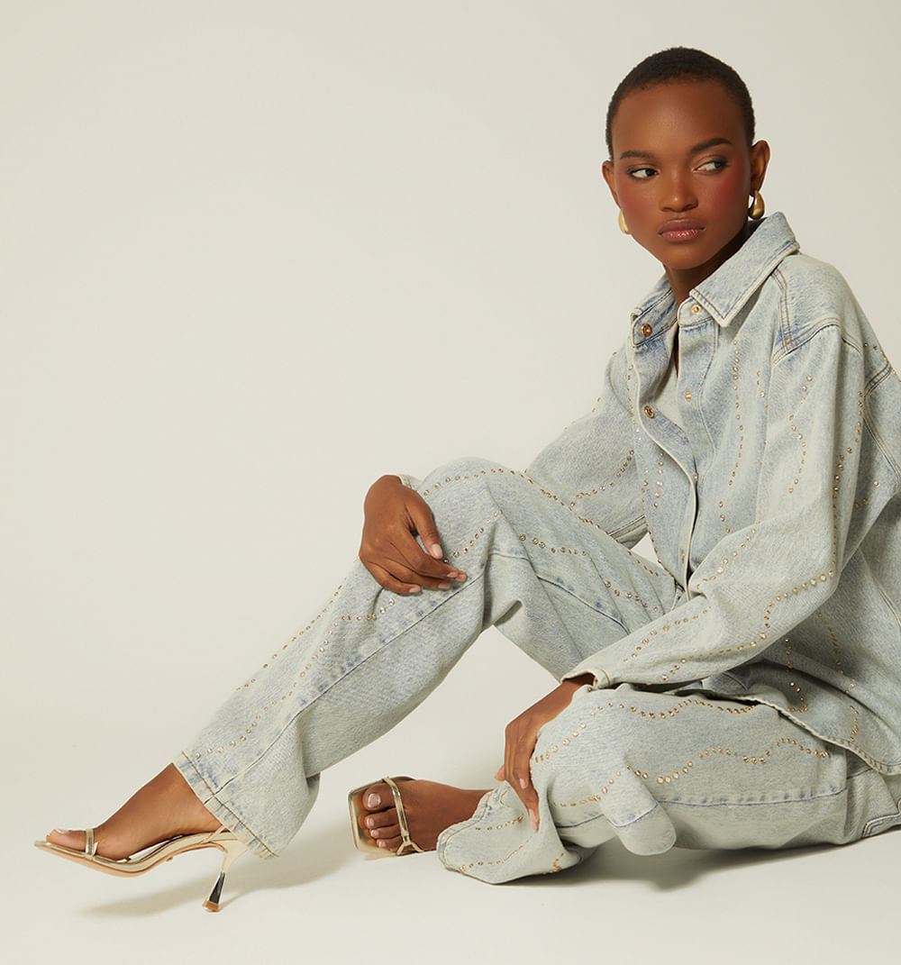 Jean bota recta tiro alto con cristales