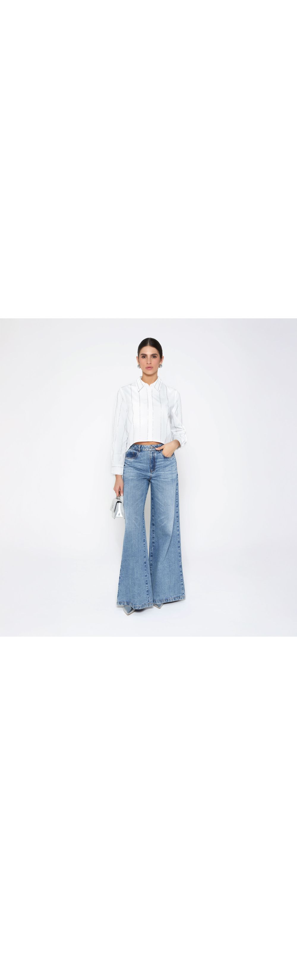 Jean wide leg fit tiro alto 5 bolsillos