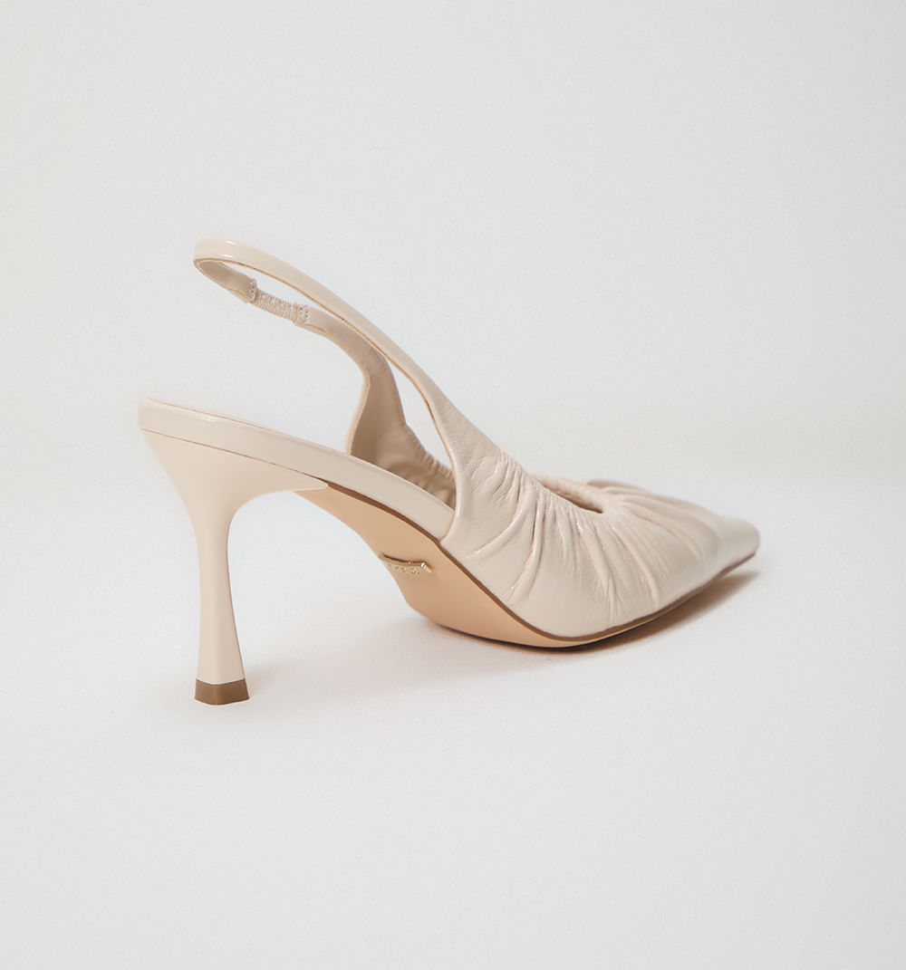 Tacon cerrado con tira al talon