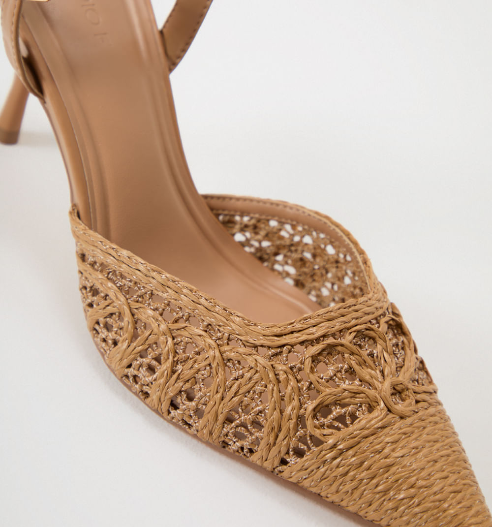 Zapato cerrado material organico