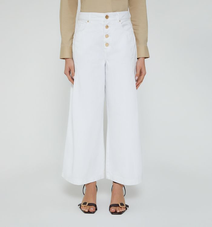 Jean cropped  cinco bolsillos con prense