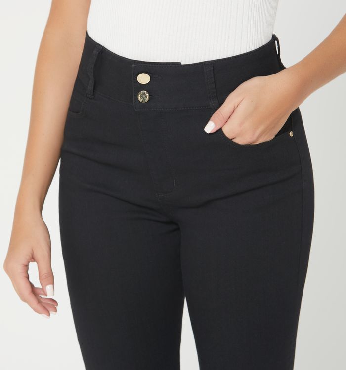 Jean negro skinny cinco bolsillos