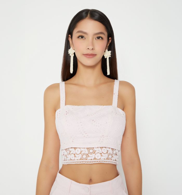 Blusa crop con encaje